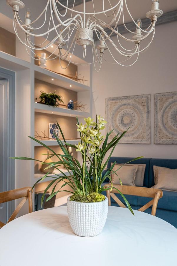 Regina Minor Apartment Монополи Екстериор снимка